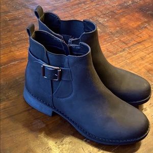 Riley Xappeal boots size 9